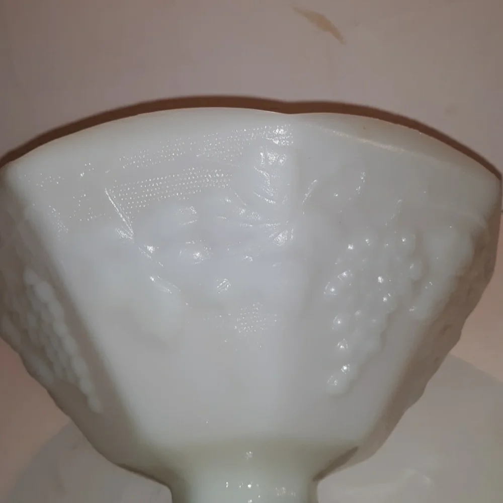 Large vintage milk glass fruit bowl